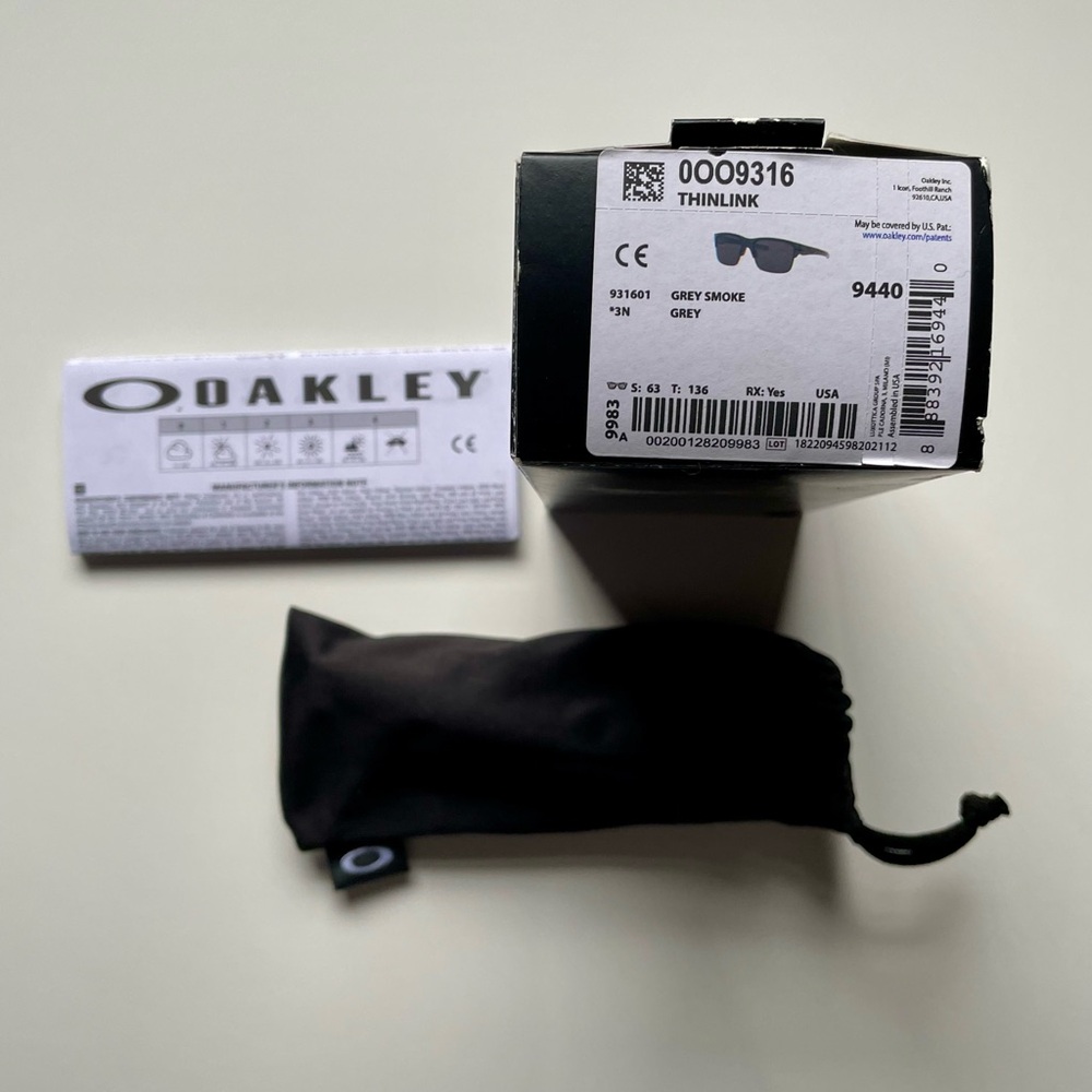 Oakley Thinlink Sunglasses in Grey, NWT, GREAT GIFT, GREAT LOOK!